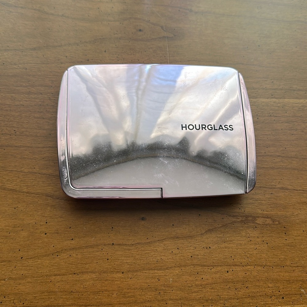 Hourglass Ambient Lighting Edit Volume 4